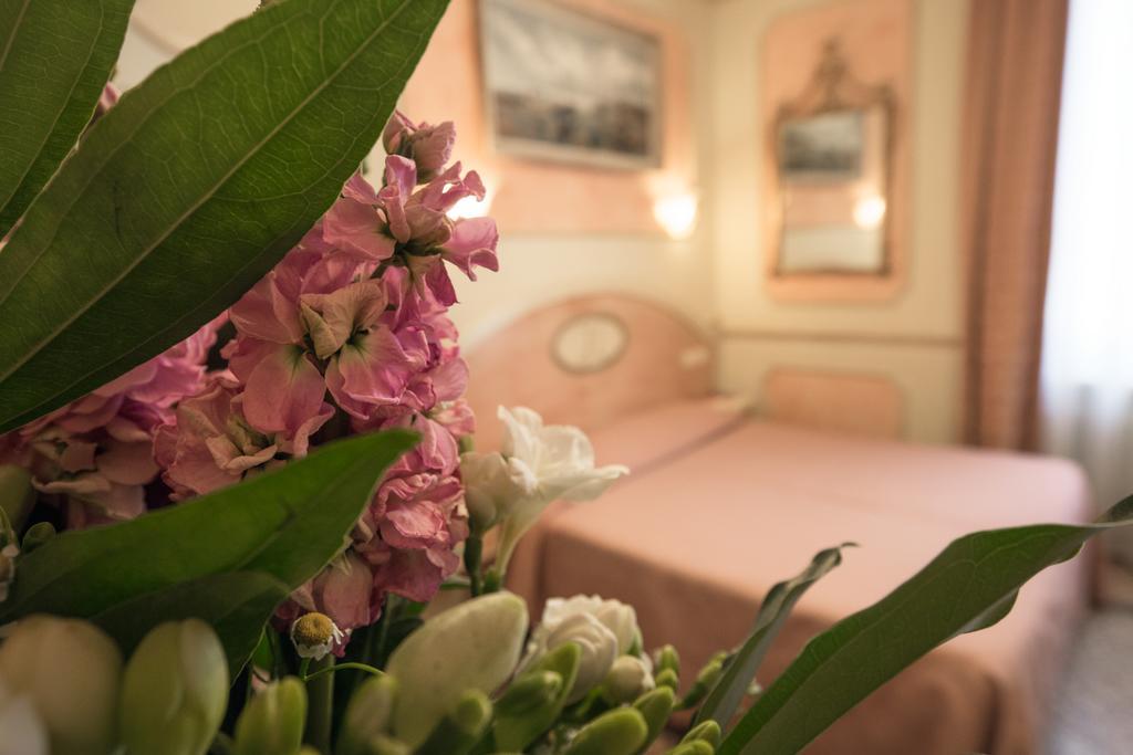 Antica Residenza D'Azeglio Room&Breakfast Di Charme Bologne Extérieur photo