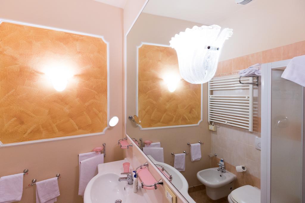 Antica Residenza D'Azeglio Room&Breakfast Di Charme Bologne Extérieur photo